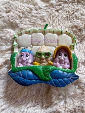 vintage Giftco "Memo Buddies" Baby Raisins 3D refrigerator magnet set